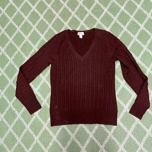 100% Cashmere v neck sweater!